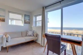 Sojourn | Ultimate Beach Front 2 Bedroom - Image 4