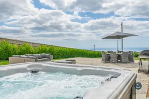 Comfort Hill - Luxury hot tub sea views - Image 5