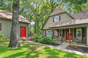 20 Guest, Lakefront Retreat, Hot Tub, Jet Ski Rental - Image 5