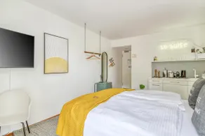 limehome Garching | Suite S + balcony - Image 3