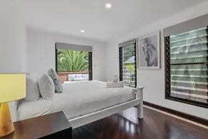 Lux Thirroul Escape Pool, Heated Spa Theatre Room - Image 4