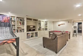 Charles Town Home w/ Private Pool & Hot Tub - Image 5