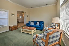 Luxe Vista Getaway w/ Private Pool & Hot Tub! - Image 5
