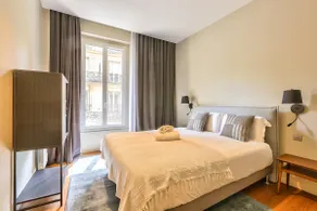 119 - Urban Spacious Apartment Sebastopol - Image 4