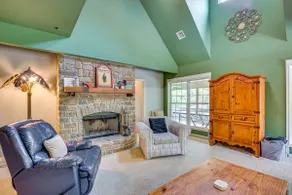 1/2 Mi to Lake Texoma: Home w/ Fire Pit & Grill! - Image 3