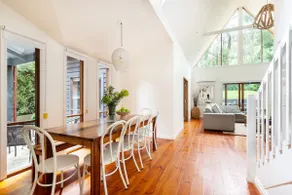 Collins Street House in Red Hill - Image 2