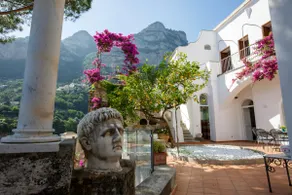 Estate4home - Villa Field - Image 2