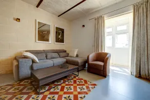 Luxurious 2BR Apartment in Valletta - Image 5