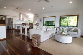 The Jungle House - 2 Bedroom Home - Bingil Bay - Image 2