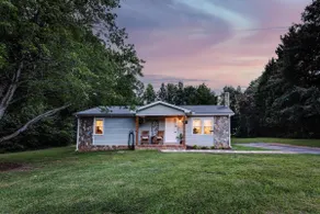 Cozy Cottage w/Private Backyard Oasis and Fire Pit - Image 5