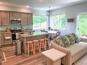 Ocean Highlands Hideaway - Image 3