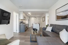 Central 2BR in Kensington w/ Parking + AC - Image 4