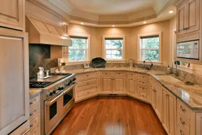 Golf Road Lake House - Image 5