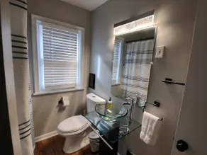 3BR Retreat Near Cleveland | Sunroom w/ Ping-Pong - Image 5