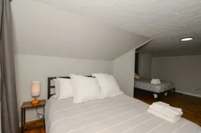3BR Retreat Near Cleveland | Sunroom w/ Ping-Pong - Image 3
