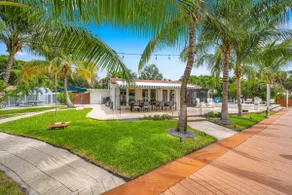 Centrally located Heated Pool Riverside View Access Citrus Key H0MES - Image 2