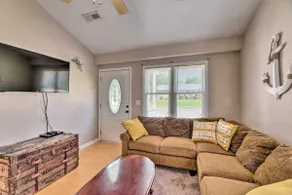 Cozy Pantego Cottage ~ 5 Miles to Belhaven! - Image 5