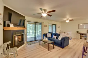 Grand Murphy Cabin w/ Fire Pit & Game Room! - Image 3