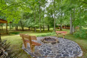 Grand Murphy Cabin w/ Fire Pit & Game Room! - Image 2