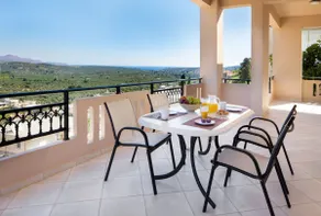 Iconic Villa with private pool and sea view - Image 4