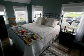 Skipper Tom's - Image 5