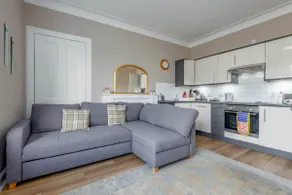 Argyle Street Apartment - No 44 - Image 4