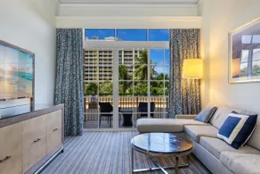 Emerald Ocean View - 1BR Suite @Ritz Carlton KeyBi - Image 3