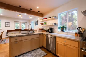 Nature Haven Retreat- Redwood Seclusion & Hot tub! - Image 5