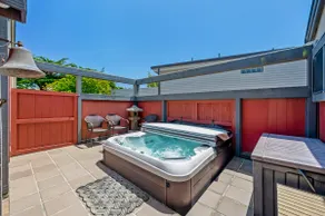 Ocean Atrium - Amazing Frontline Views - Image 3