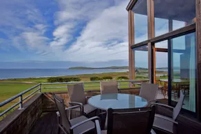 Zeelink - Great ocean views, 18th fairway, frontline home. - Image 4