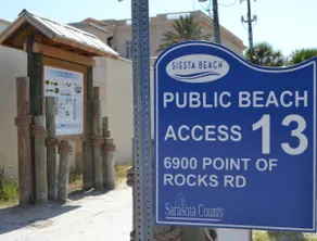 Short walk to beach, access to heated pool - Image 5