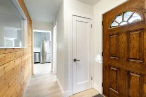 Stunning, Renovated 4BR/3.5BA with Backyard! - Image 5