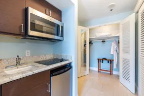 Onyx by VIAC - Lovely Deluxe Unit Placed @ Ritz Ca - Image 4