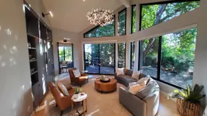 Luxurious Retreat In The Vineyards  Green Valley Oasis - Image 4