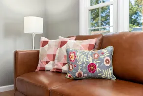Holiday Getaway Near Wintergreen & Charlottesville - Image 3
