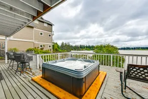 Lakeside Lacey Gem w/ Sauna + Private Dock - Image 3