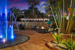 Coastal Villa w Amazing Courtyard - Splash Pad! - Image 5