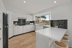 Pelican Waters - Image 3
