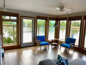 Waterfront retreat: historic charm, river views - Image 4