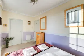 GuestReady - Charming Home in Old Town - Image 5