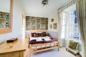 GuestReady - Charming Home in Old Town - Image 3