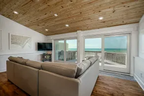 Oceans 6 condo - Image 2