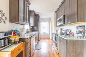 Large House w/King Bed, Parking, Deck, B-Ball Hoop - Image 3