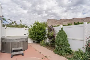 Palisade Peach Orchard Farmhouse w/Pool & Spa 18+ - Image 3