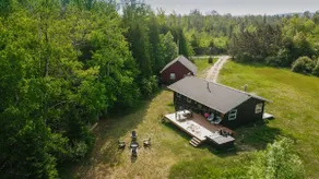Bay Point Hideaway in the Woods - Image 2