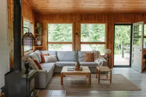 Bay Point Hideaway in the Woods - Image 3