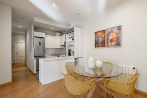 Stylish & Bright -2 Beds 2 Baths - Plaza de España - Image 5