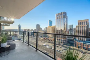 Skyline Views -POOL, Patio, Prkg & Gym - 2BR 2BA - Image 5