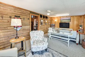 Cabin on Working Highland Cattle Farm in Kentucky - Image 5