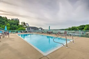 Furnished Balcony, Pool! Waterfront Lake Ozark Gem - Image 3